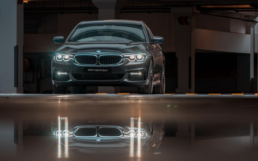  BMW 530e M Sport (G30) 2019 года  (MY) (фото 2 из 15)